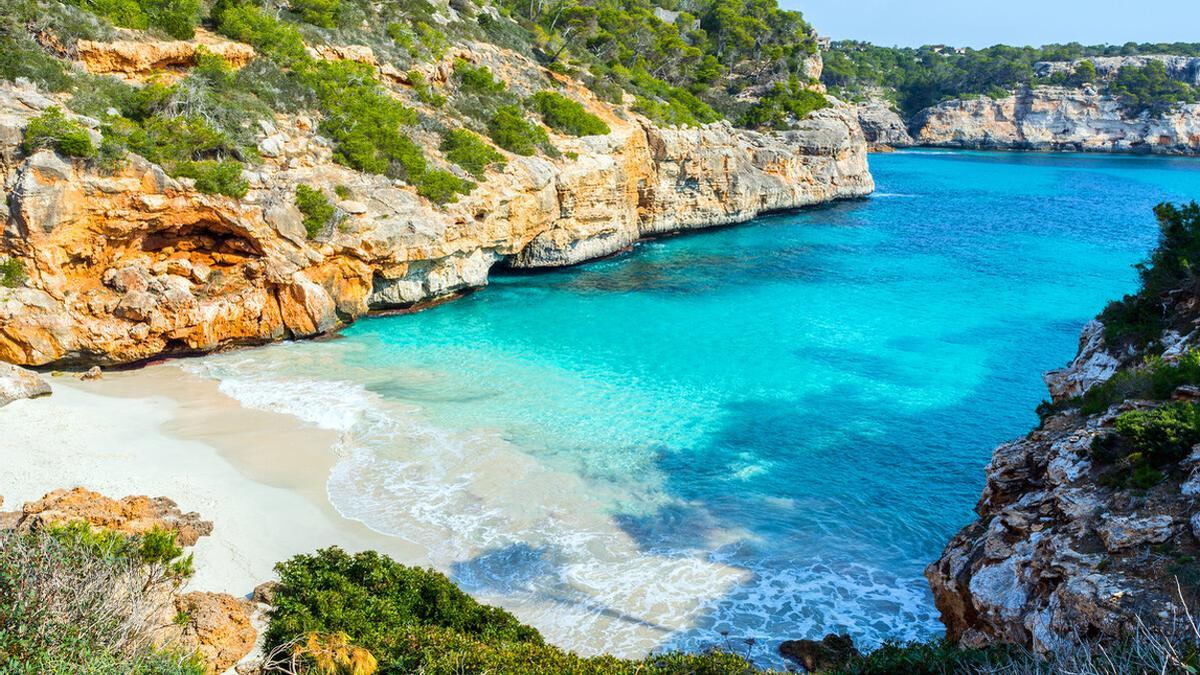 Las mejores calas de Menorca, Mallorca e Ibiza