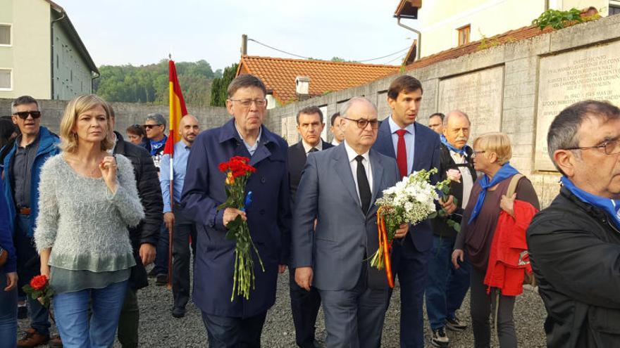 Puig anuncia en Mauthausen la adhesión a la iniciativa &quot;Piedras por la memoria&quot;