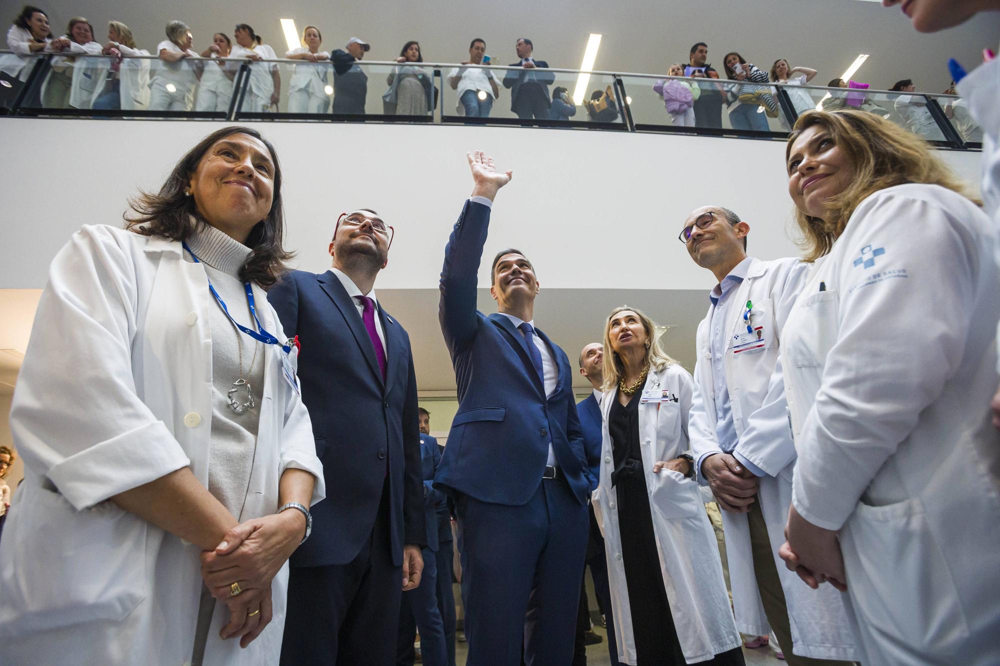 Visita de Pedro Sánchez al Hospital Universitario Central de Asturias (HUCA) en Oviedo