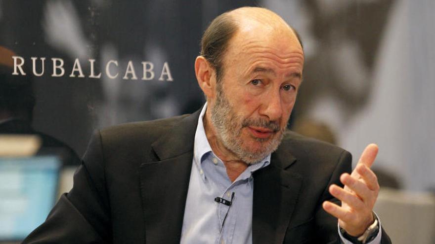 Vox no atura la campanya per la mort de Rubalcaba