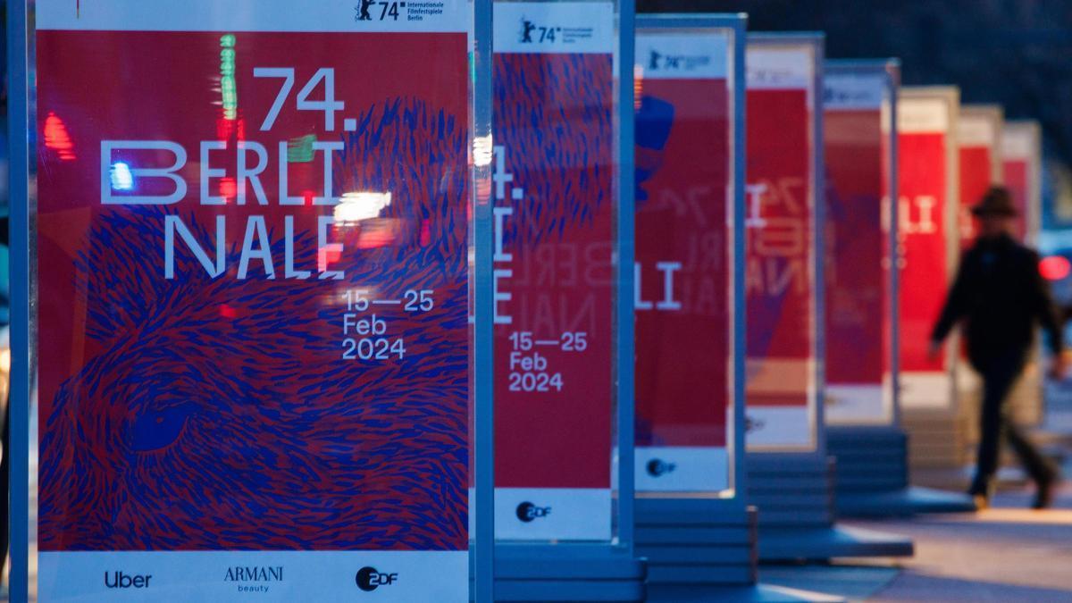 Posters de la Berlinale en la Potsdamer Platz de Berlín.