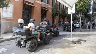 Quads fahren durch die Altstadt von Palma: Dürfen die das?