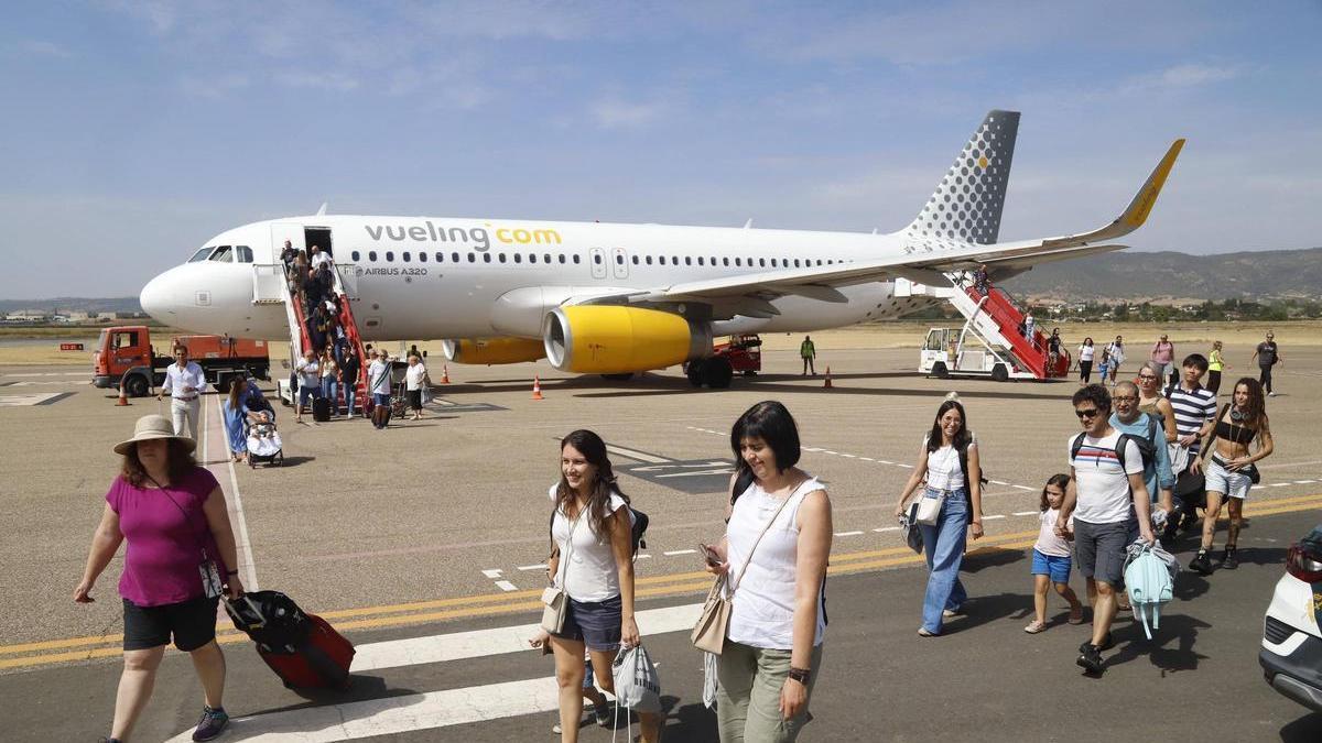 El insólito incidente en un vuelo de Vueling desde Barcelona que acabó con un pasajero expulsado