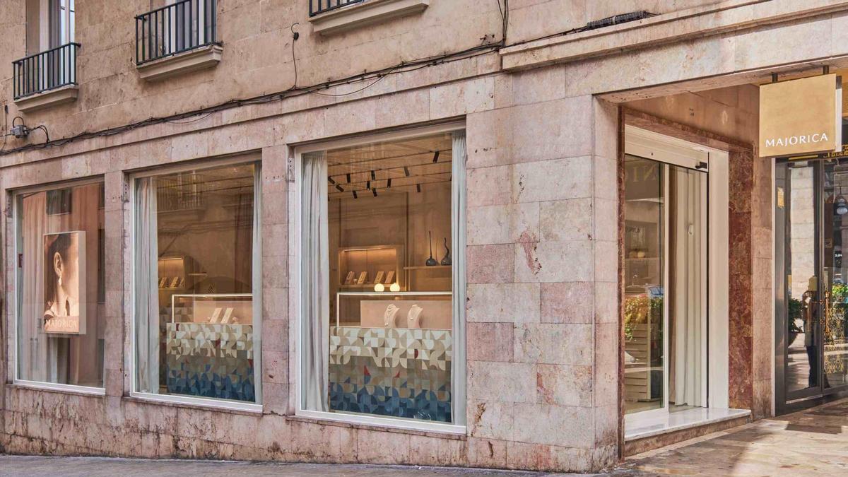 Exterior de la nueva tienda en Palma.