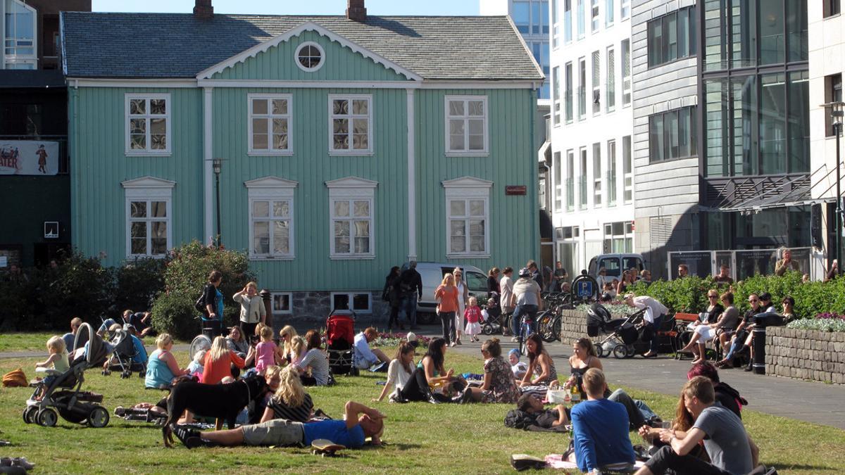 La plaza del Parlamento de Reykiavik.