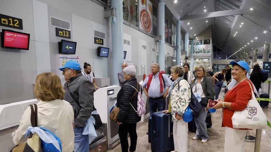 Aena desmiente al Clúster de Turismo y su plan para Peinador: Vigo tiene solo un 5 puntos menos de viajes de ocio que Santiago