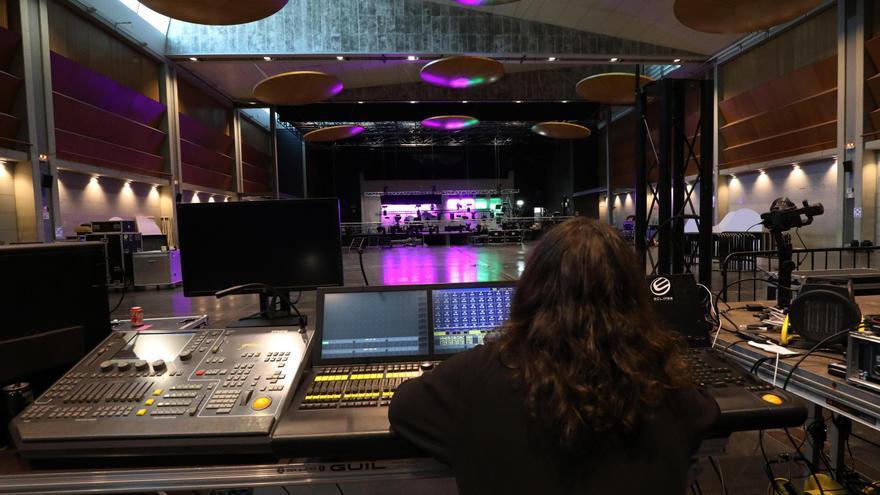 La sala Multiusos del Auditorio de Zaragoza ya se prepara para la gala de los Premios Feroz