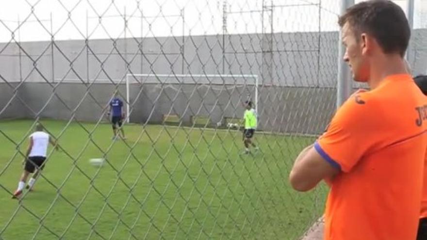 Djukic dirige el entrenamiento