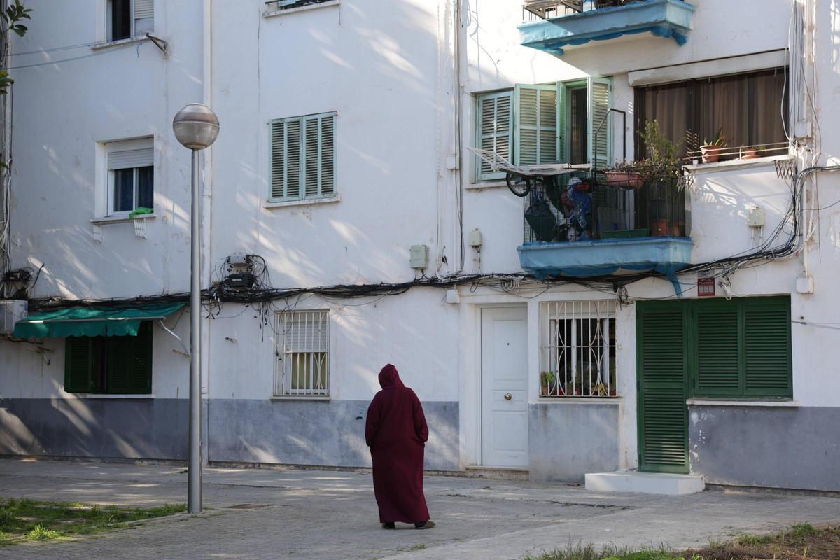 Vecinos con décadas de residencia en Son Gotleu vinculan la inseguridad en el barrio con la inmigración.