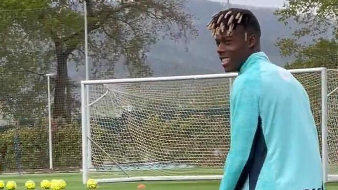 Nico Williams regresa a los entrenamientos con el grupo