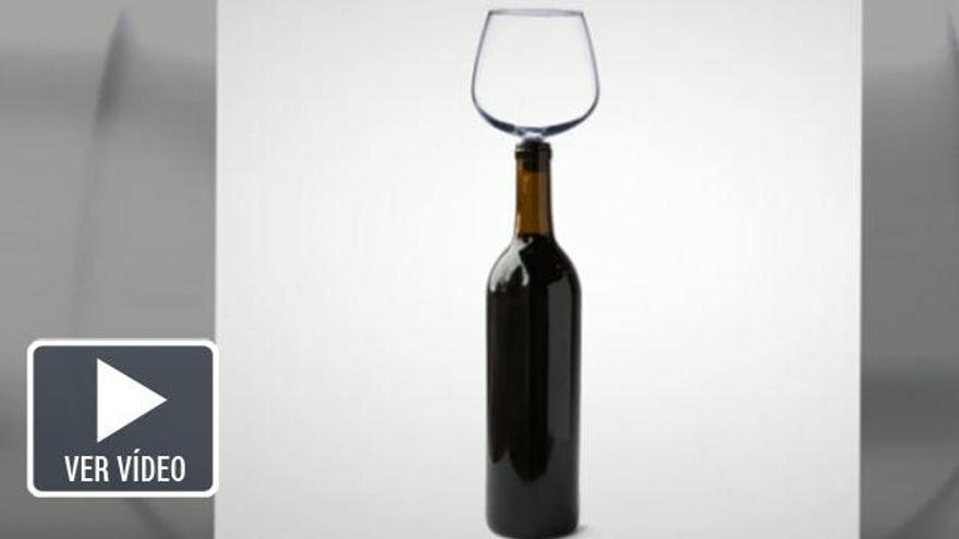 Convierte tu botella de vino en un vaso... o mejor no
