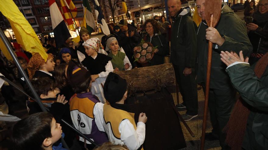 Avilés escribe el relato de la Navidad autóctona asturiana, la del Nataliegu