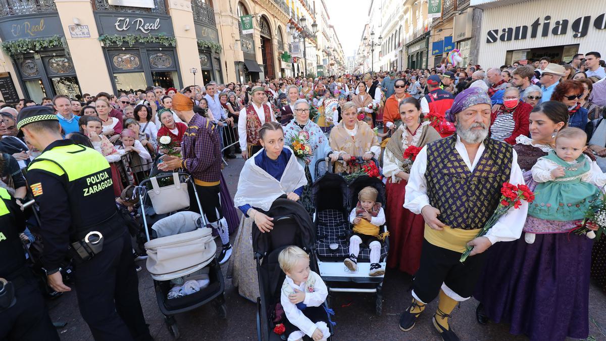 PILAR 2022. OFRENDA DE FLORES A LA VIRGEN DEL PILAR. ZARAGOZA.