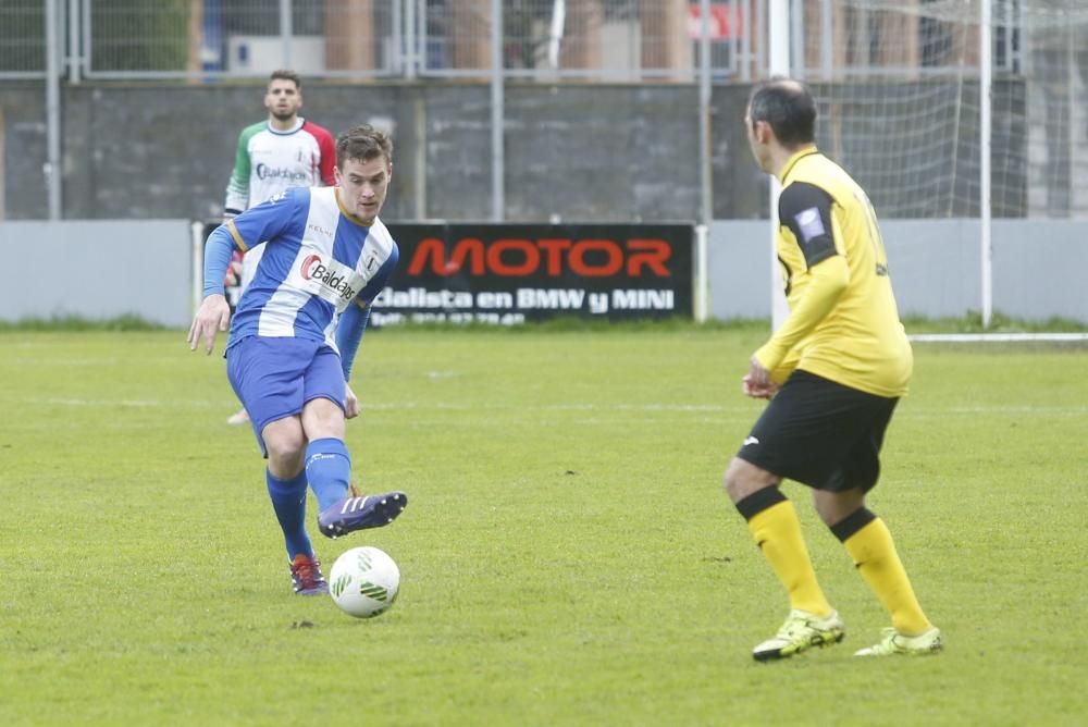 El partido entre el Avilés y el Llanera, en imágenes