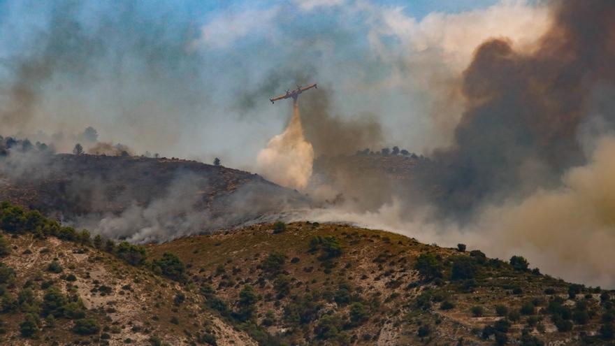 La Diputación ofrece anticipos a los ayuntamientos afectados por el incendio en la Vall d&#039;Ebo