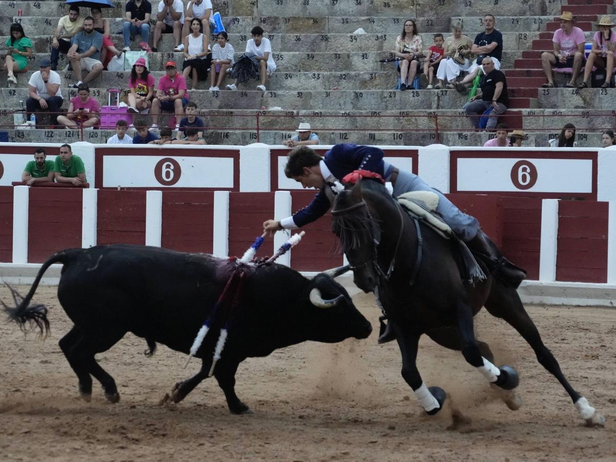 GALERÍA | Corrida de rejones de San Pedro en Zamora 2025