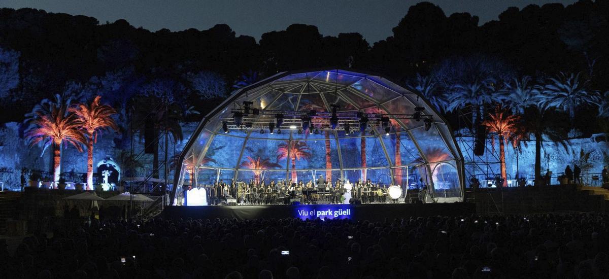 El Liceu es llueix al parc Güell amb ‘Carmina Burana’
