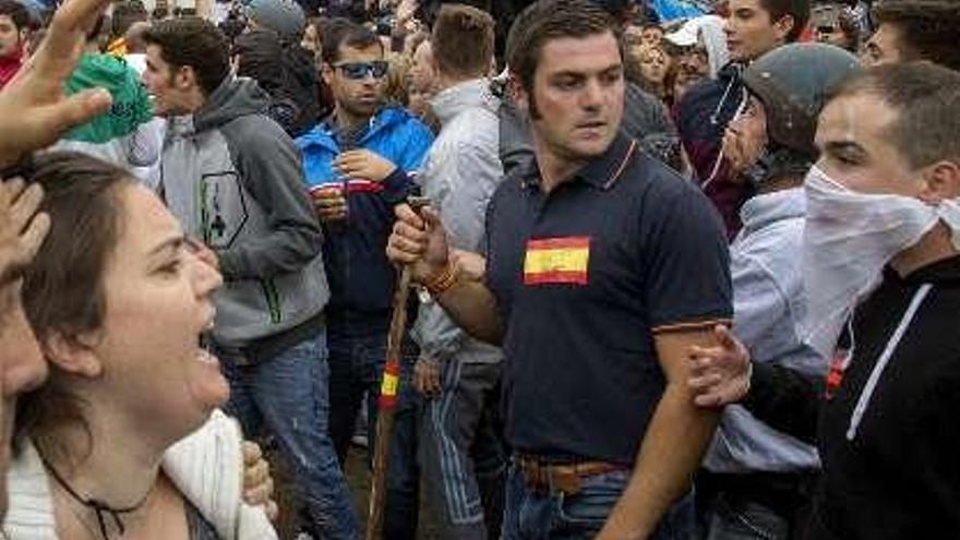 El Toro de la Vega muere lanceado entre protestas