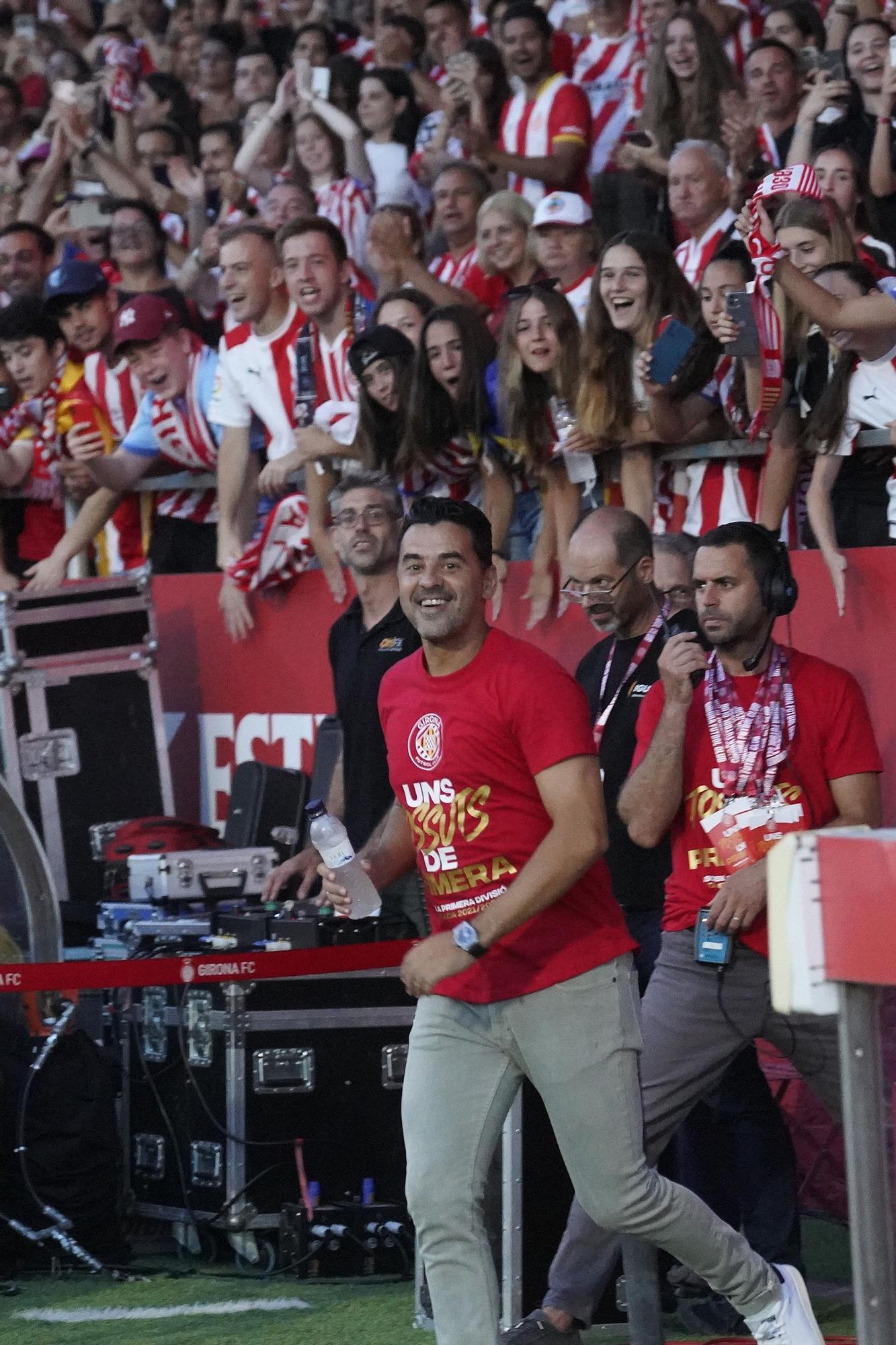 Les millors imatges de la rua de celebració del Girona i el Bàsquet Girona