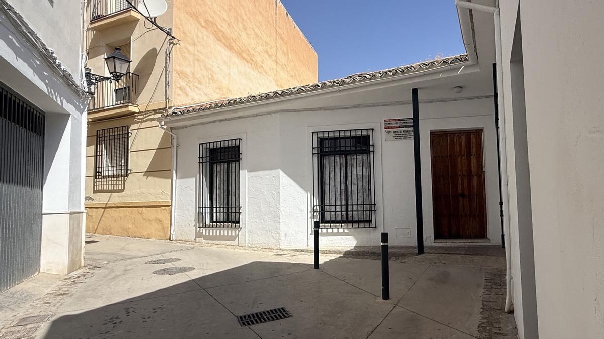 Edificio municipal que el Ayuntamiento de Priego quiere destinar a escuela infantil de 0 a 3 años.
