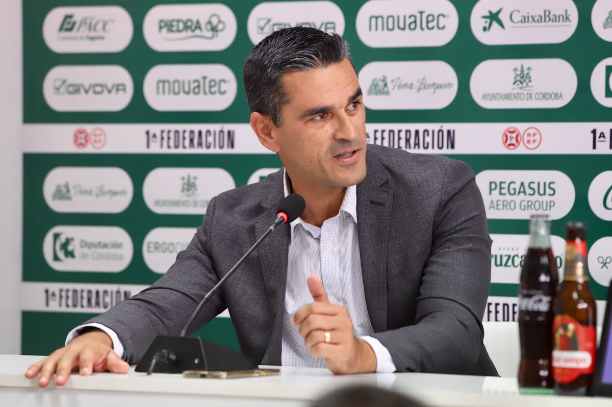 La presentación de Iván Ania en el Córdoba CF, en imágenes