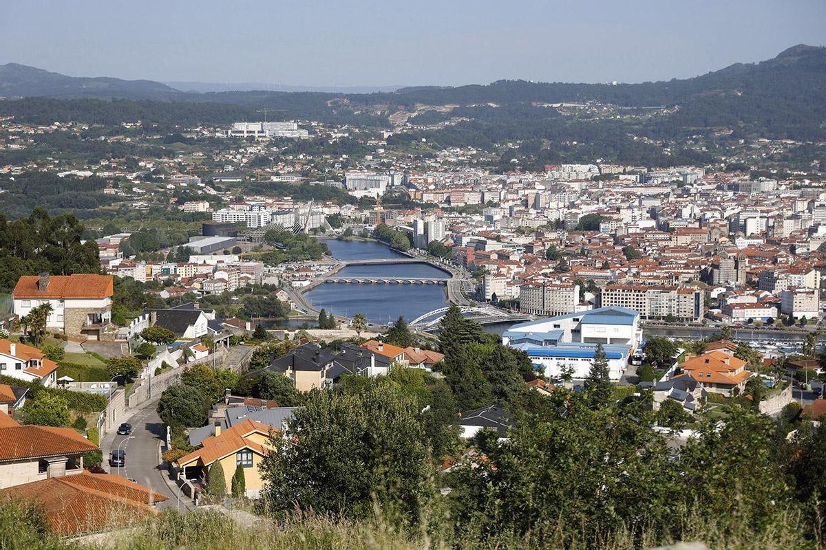 Panorámica de la ciudad de Pontevedra desde A Caeira