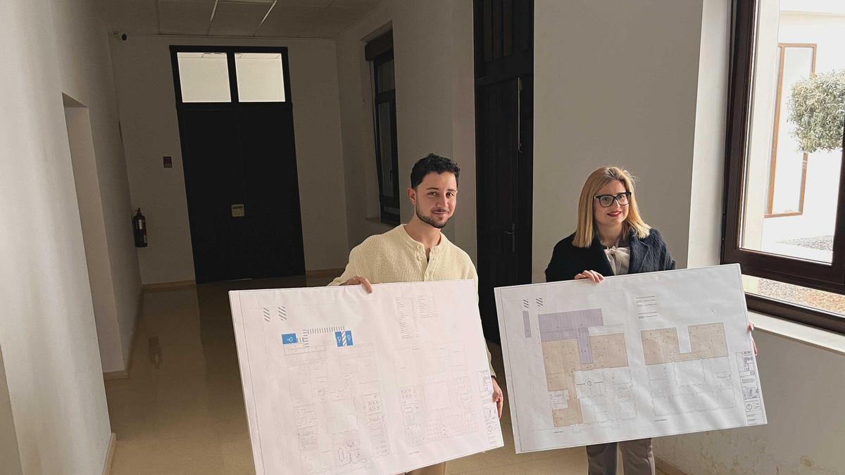 El edil de Juventud y la alcaldesa han presentado el proyecto.
