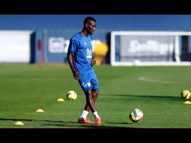 Primer entrenamiento de Lago Junior con el Málaga CF