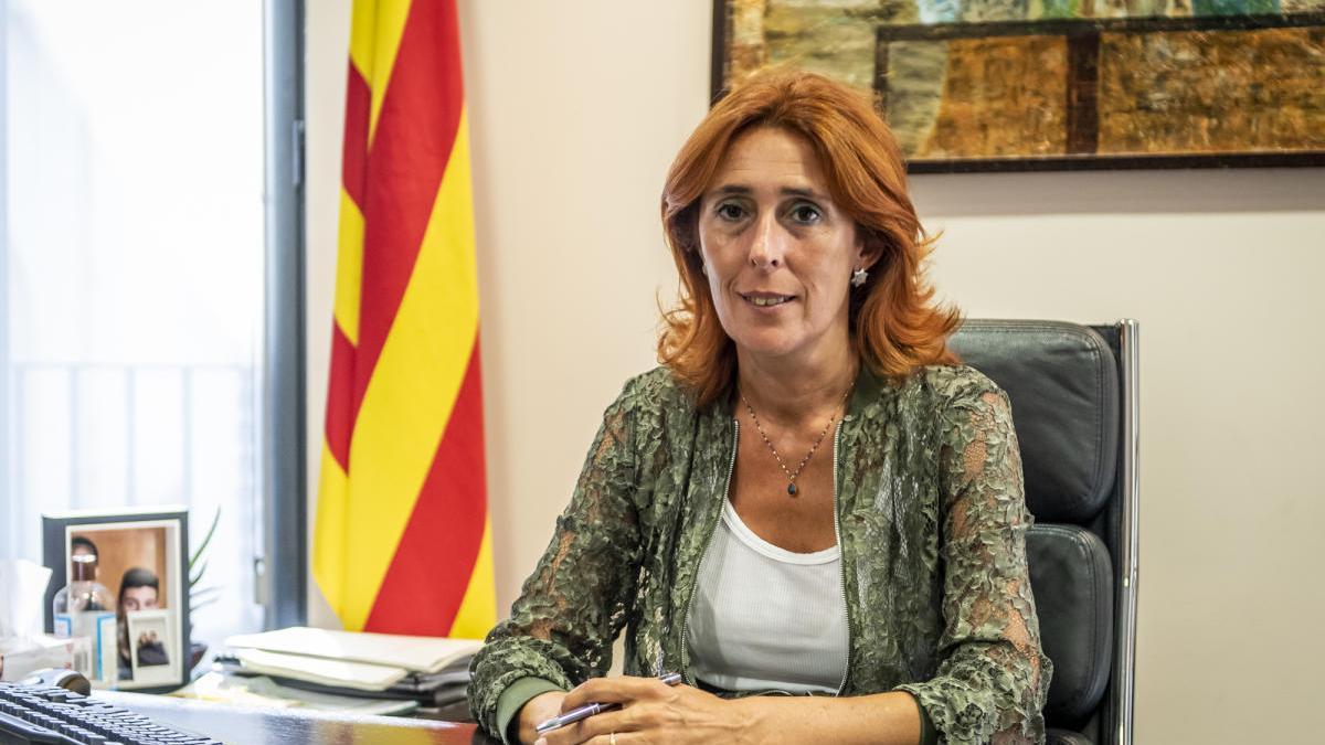 Sònia Martínez al seu despatx d&#039;alcaldessa