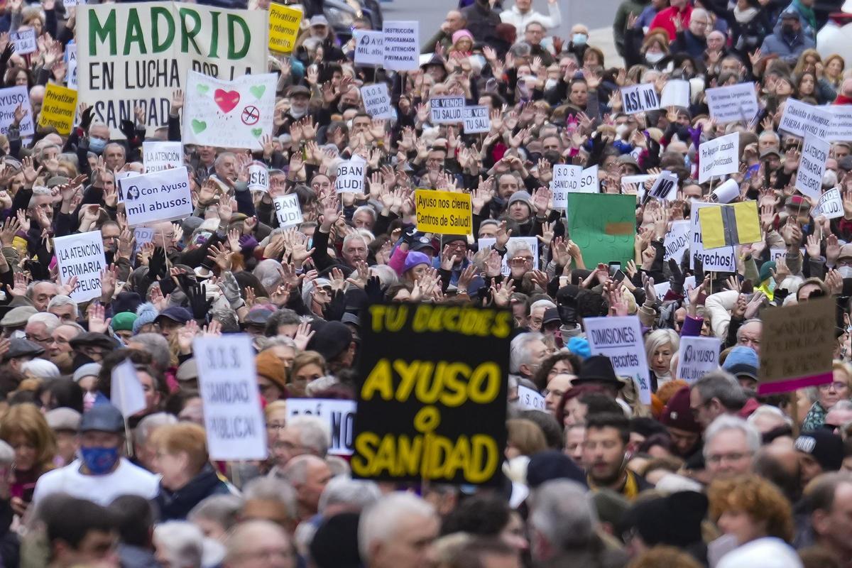 Manifestación de la Marea Blanca en defensa de la sanidad pública en Madrid.