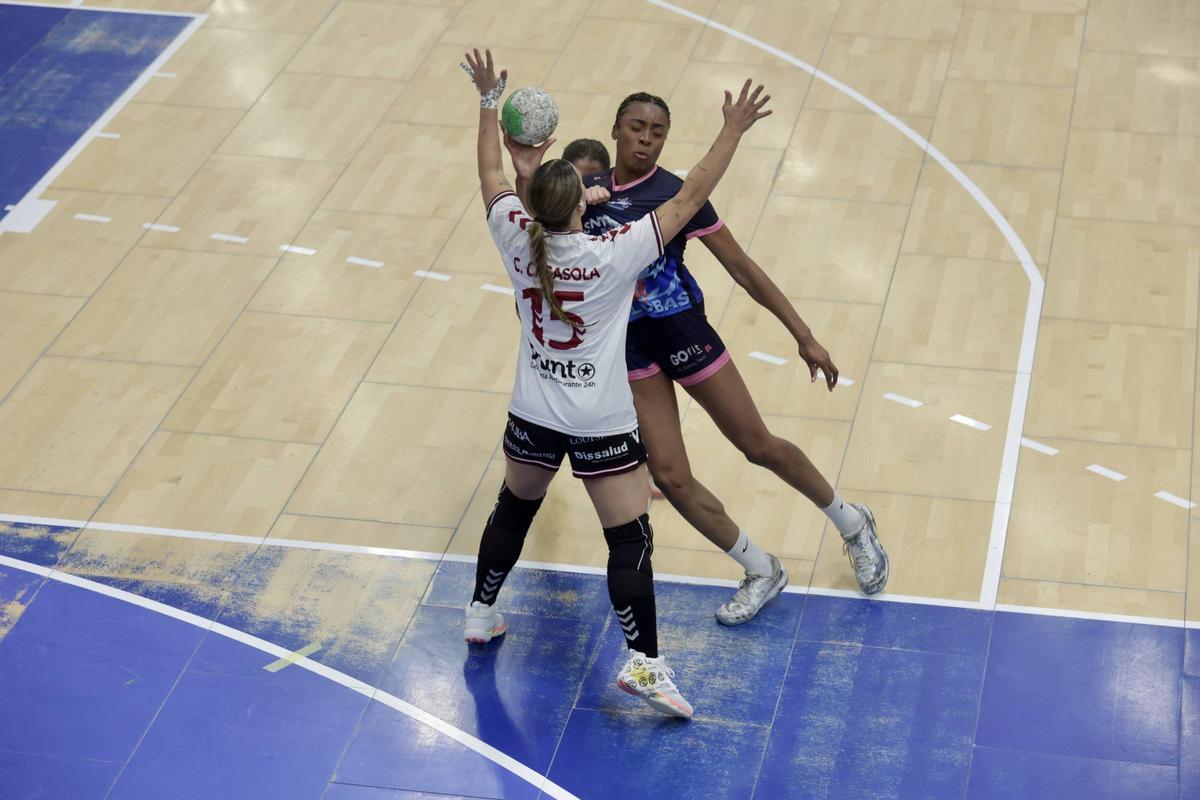 El Lobas Oviedo Balonmano Femenino gana al Lleida y asciende a la Liga Guerreras Iberdrola El Lobas Oviedo Balonmano Femenino gana al Lleida y asciende a la Liga Guerreras Iberdrola