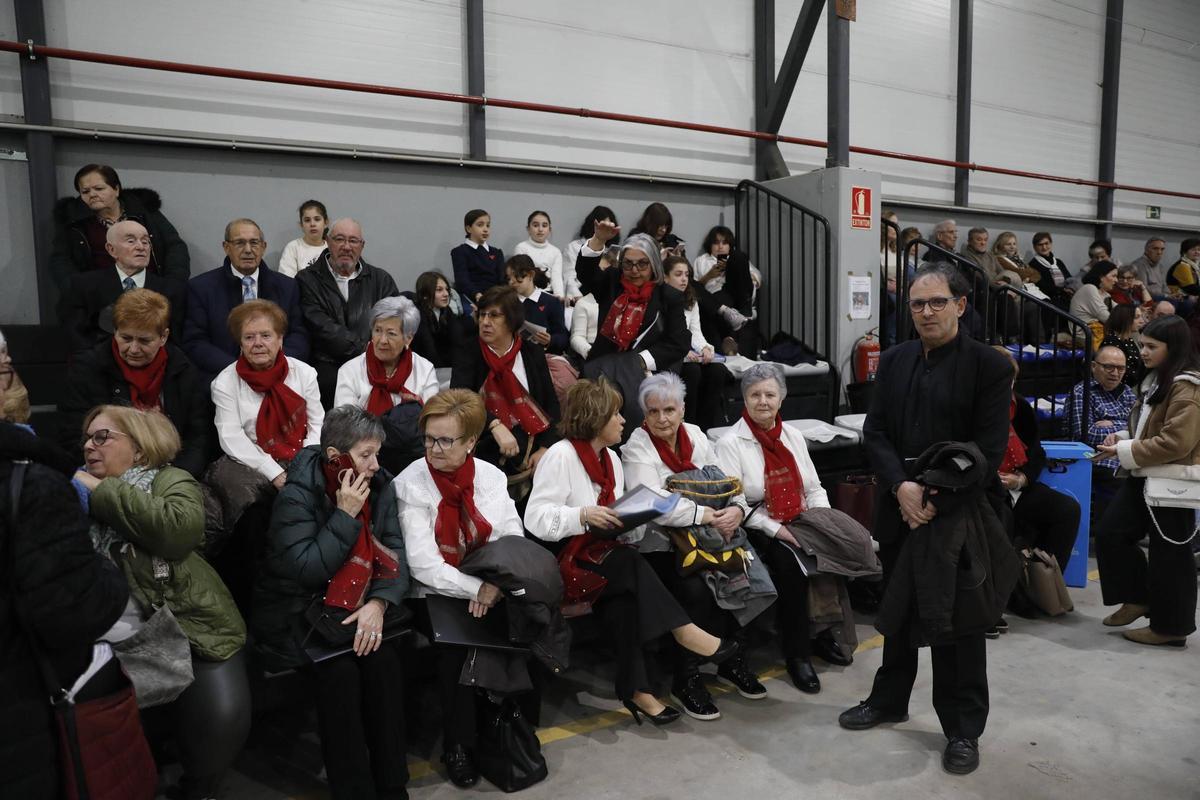 Así fue la gala contra el cáncer de Laviana, que llenó el recinto ferial