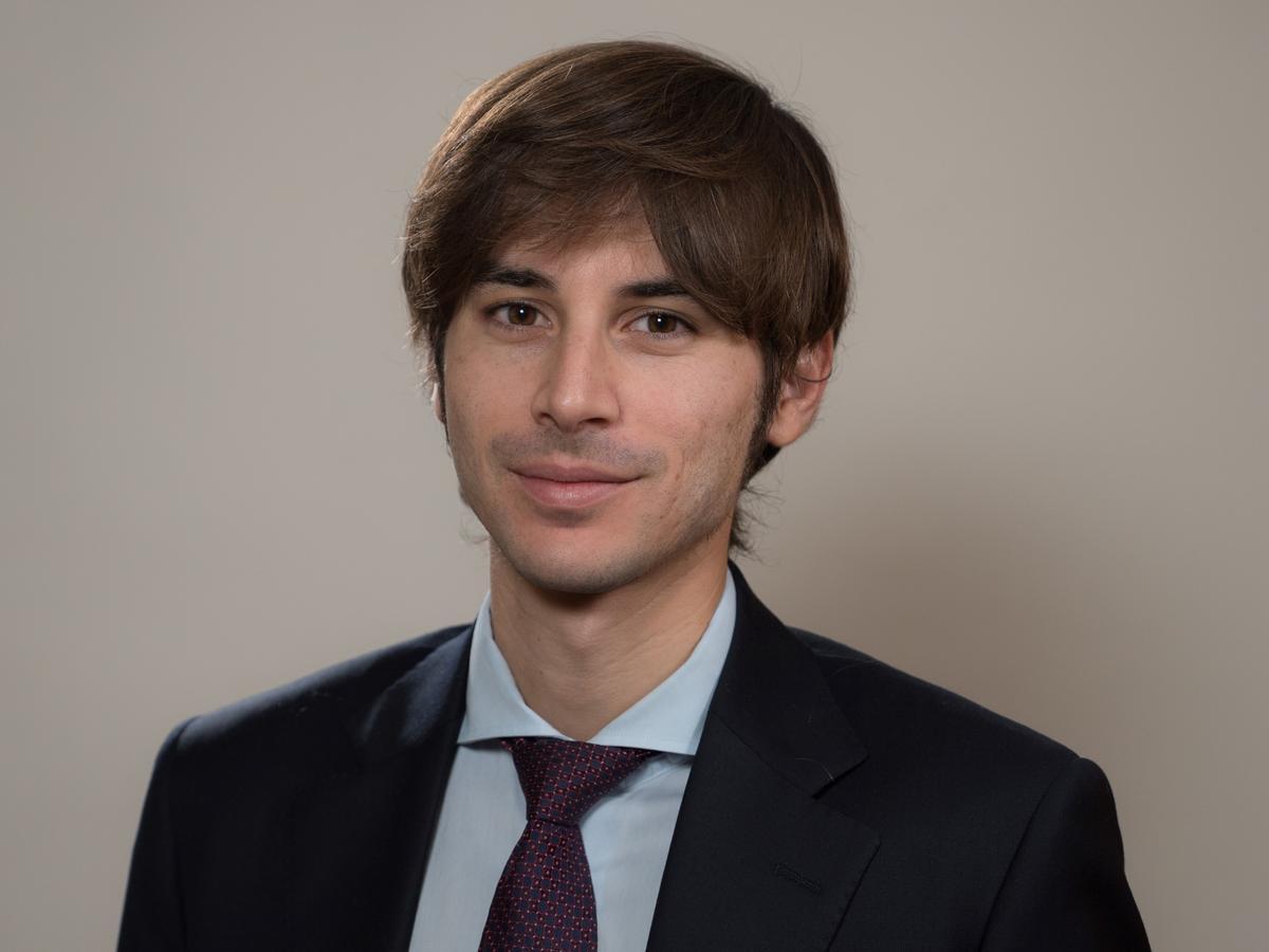 Sergio Santana, asociado principal y responsable del departamento Laboral de J&amp;A GARRIGUES, S.L.P. en Alicante.