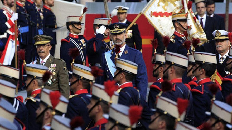 El rey Felipe preside el desfile del Día de la Fiesta Nacional