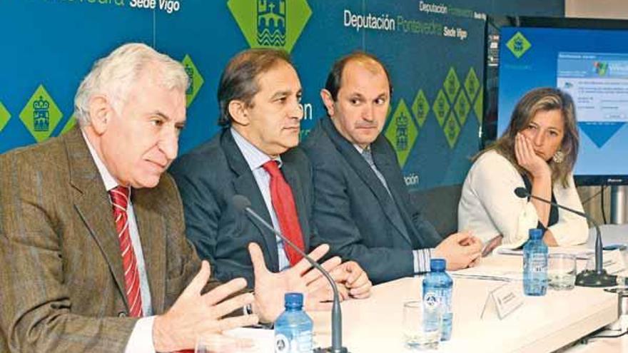 Carlos Valle, José Manuel Figueroa, Rafael Louzán y Teresa Pedrosa, en la presentación