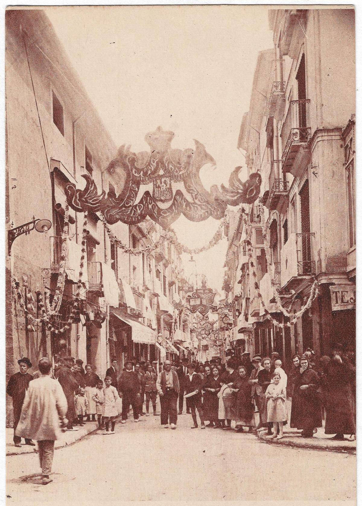 Decoració del carrer Colón, primer premi del concurs. Edició de Joaquín Mmbrú, Barcelona (1924).