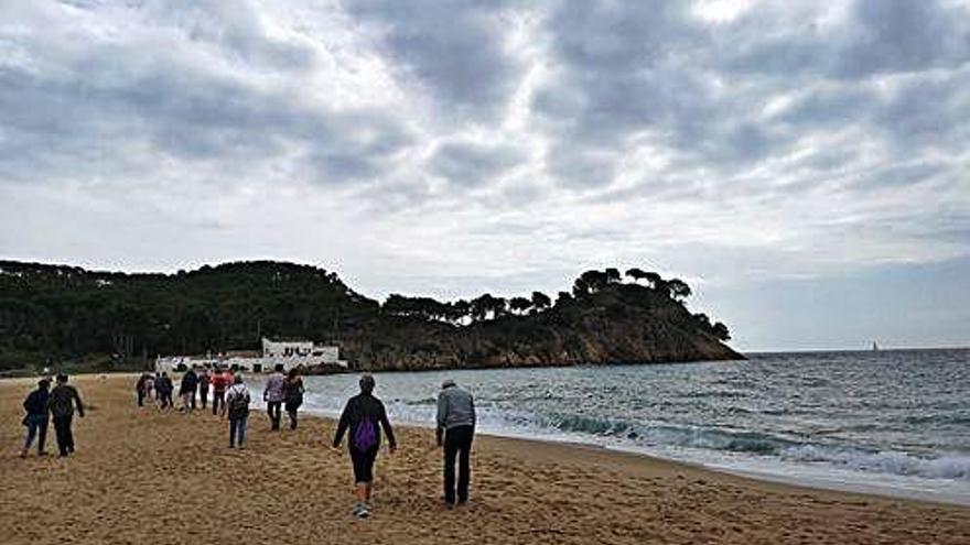 Palamós celebra els 25 anys del referèndum de Castell amb una ruta