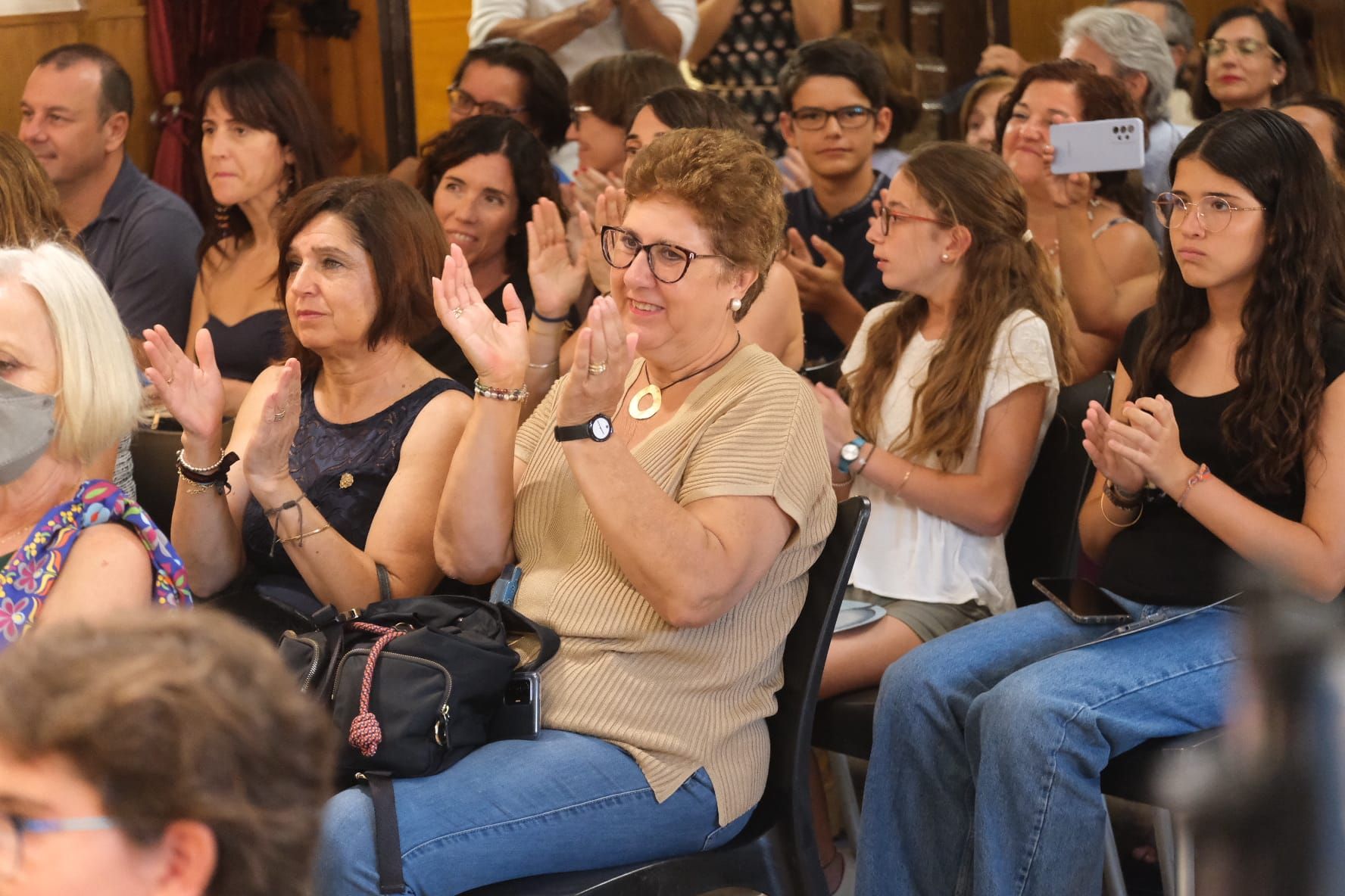 Así retoma el Misteri su Prova de Veus