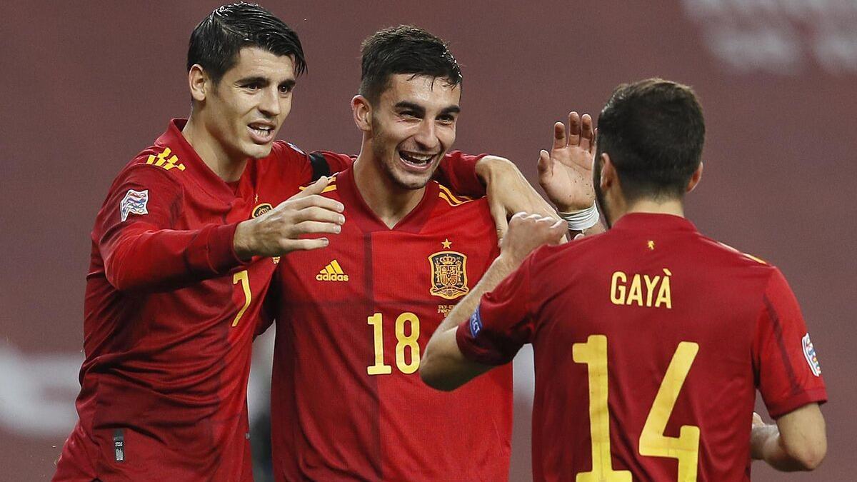 Morata, Ferran y Gayà celebran uno de los goles del partido frente a Alemania en 2020.
