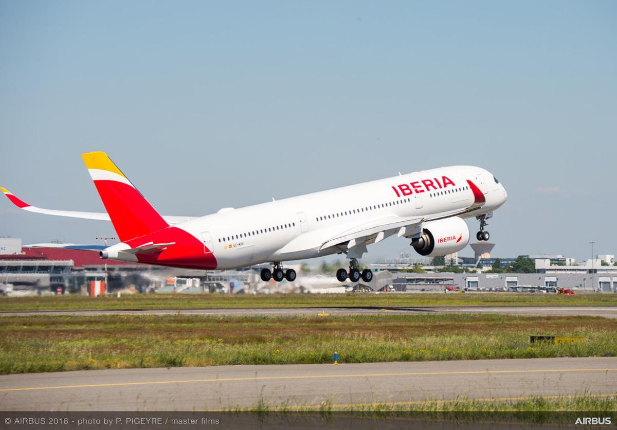 first-a350-900-delivery-to-iberia-ferry-flight-007