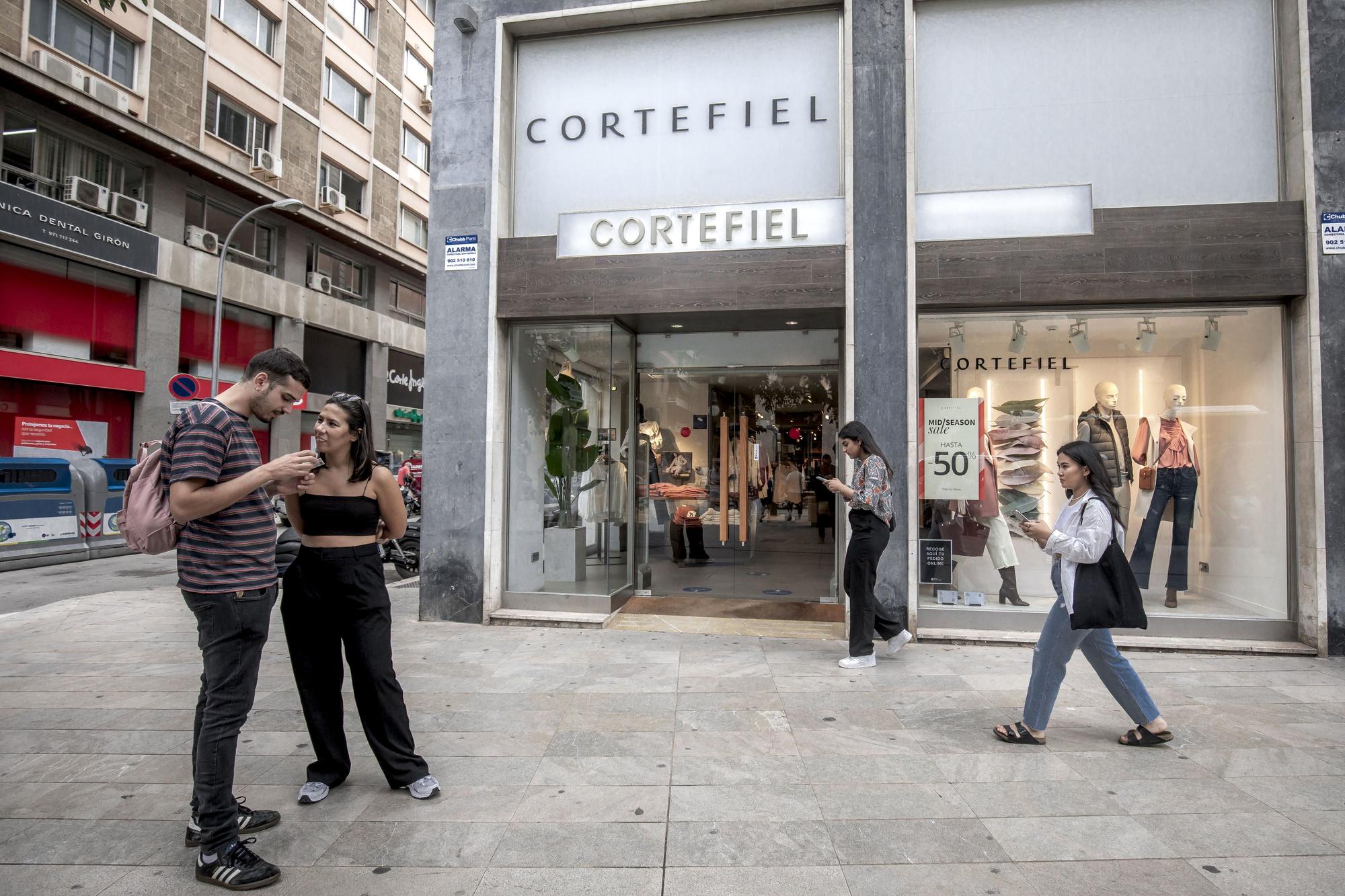 Cortefiel cierra su tienda de Jaume III en Palma