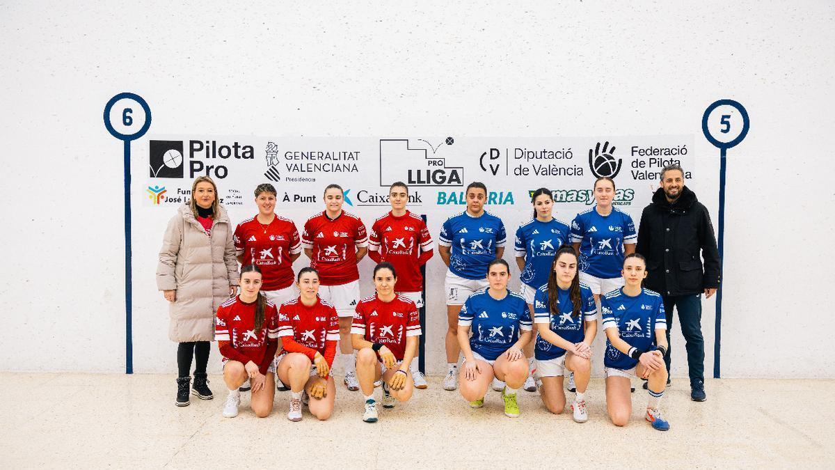 Lliga CaixaBank de raspall femení al trinquet d'Alcàsser.