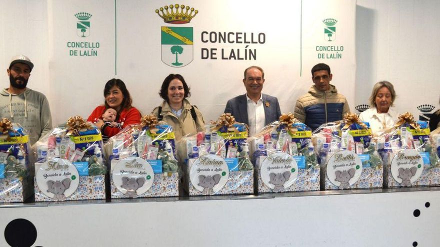 Representantes de las familias y autoridades.