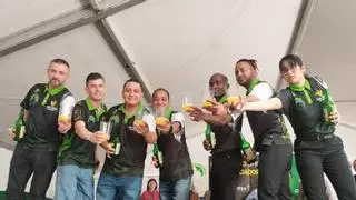 Salvador Ondó vence en el Concurso de Escanciadores de Llanera, en el que revalidó el título local Rubén Campa: "Presta ganar en casa"