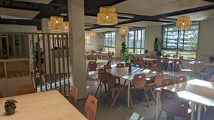 Espai de migdia dun centre educatiu