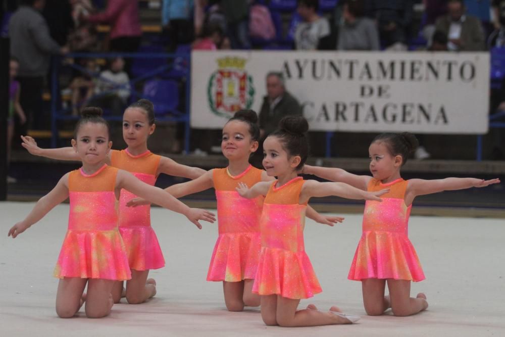 Cartagena celebra la primera jornada de la competición escolar de gimnasia rítmica con más de 1.000 participantes