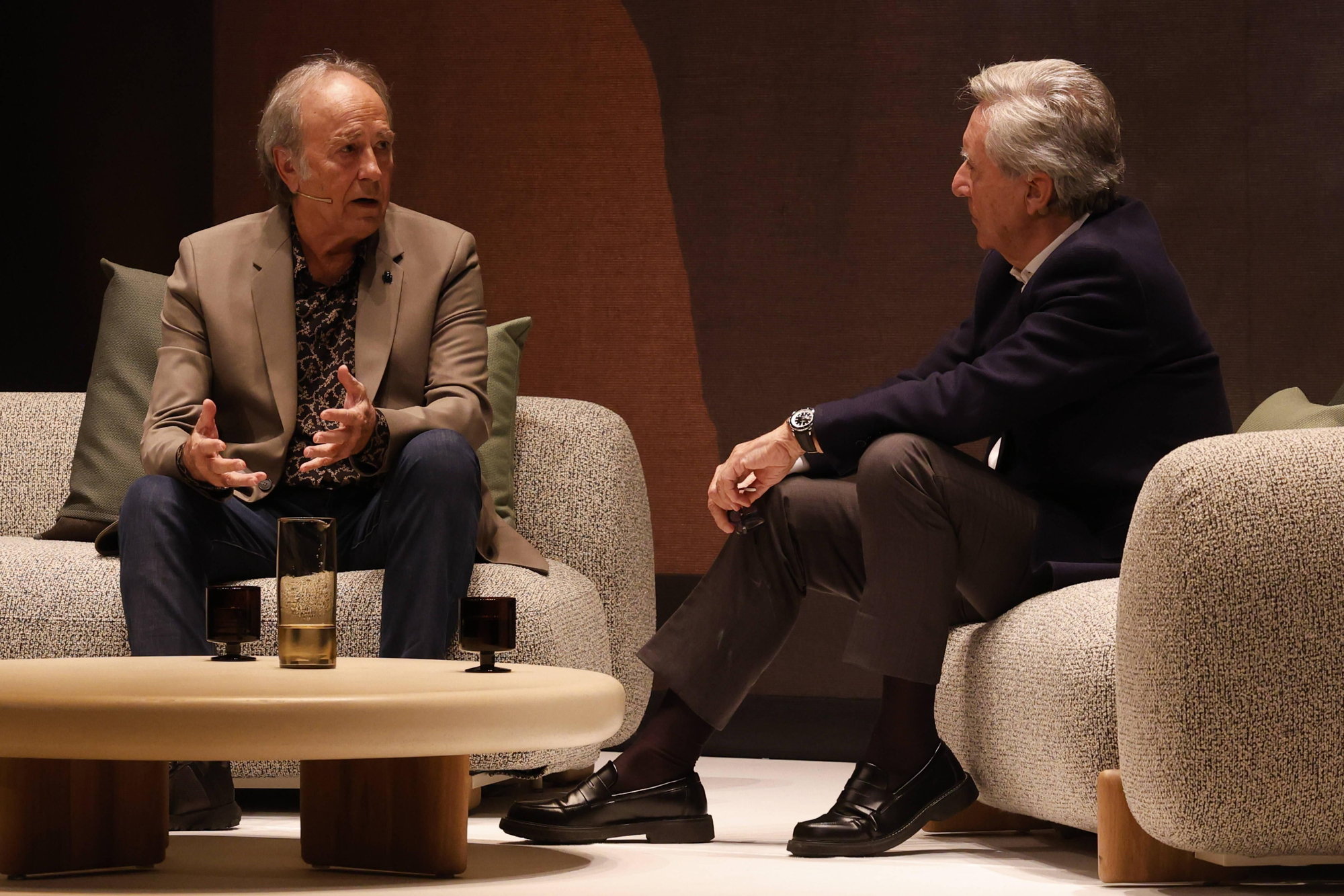 Así fue el encuentro entre Serrat e Iñaki Gabilondo en Gijón.