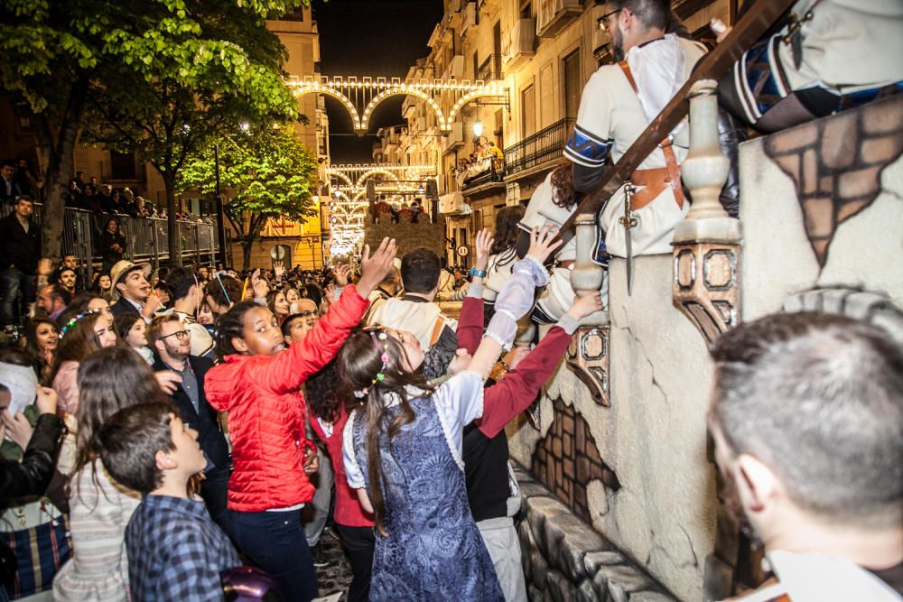 Animada Retreta en las Fiestas de Alcoy