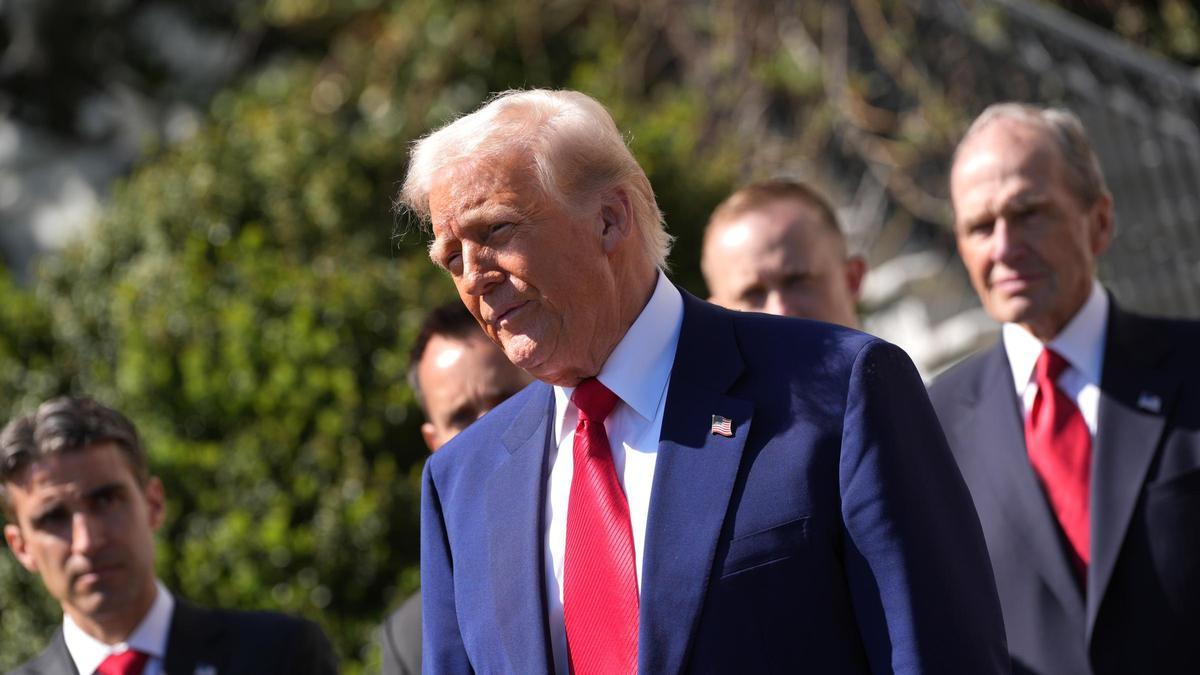 Salud de Trump está "en perfectas condiciones para ejercer", según médico de Casa Blanca