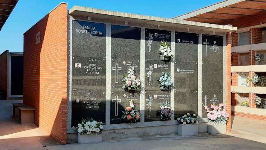 Vila-real afianza su apuesta por los panteones ‘low cost’ en el cementerio